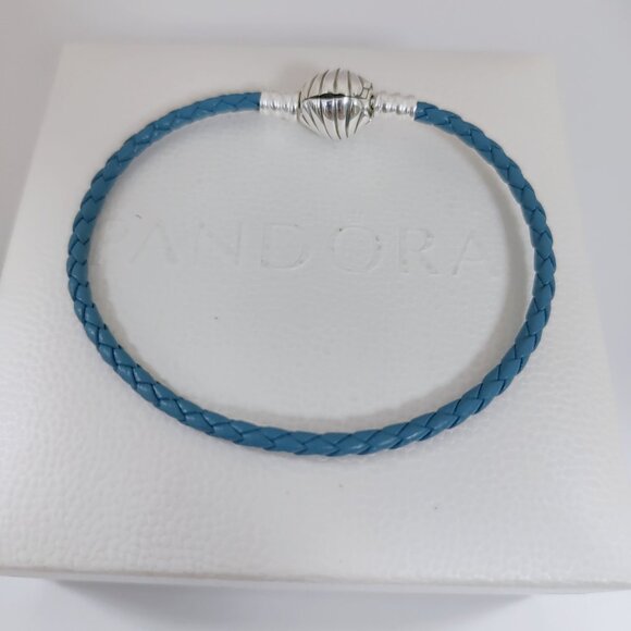 Pandora Moments Seashell Clasp Turquoise Braided Leather Bracelet - Picture 2 of 5